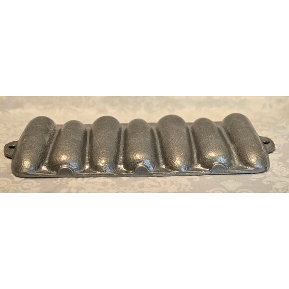 Wagner Ware Sydney -O- 1319 Cast Iron Junior Corn Bread Pan USA Krusty Korn Kobs - Picture 5 of 5